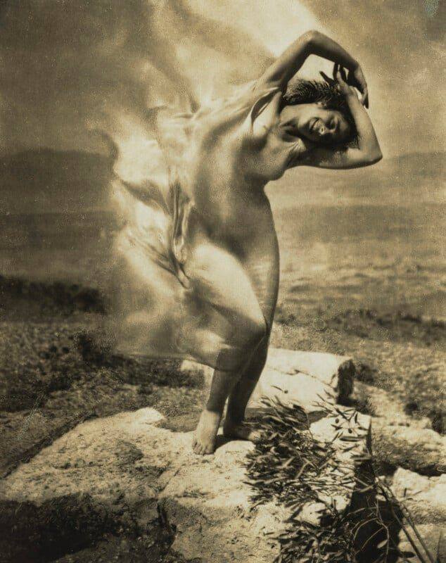 Edward Steichen's Wind Fire, Thérèse Duncan on the Acropolis (1921), a toned gelatin silver print and the lead highlight of the Vicente Wolf sale.